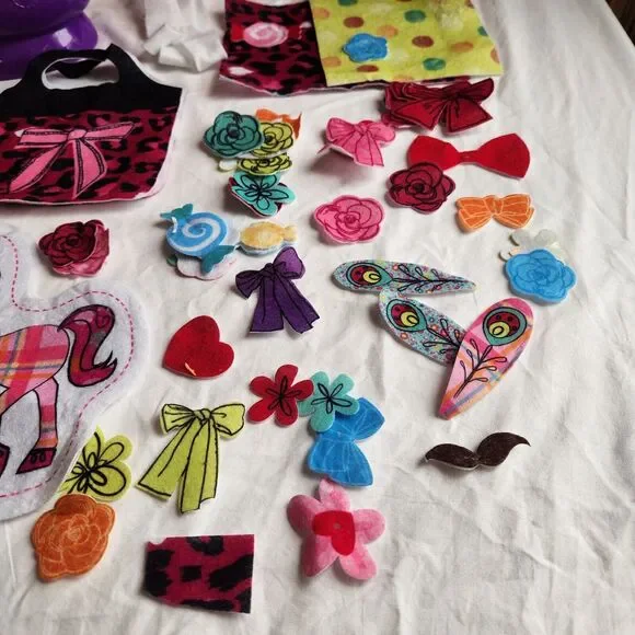 Sew Cool Sewing Machine - Purple w/ Pink Accents W/ Accessories - Picture 10 of 16